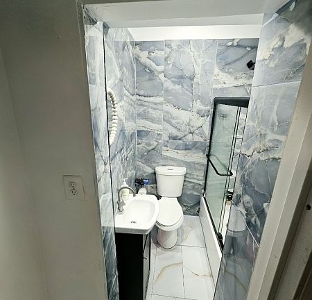 3rd image of 107-109 N 7Th St