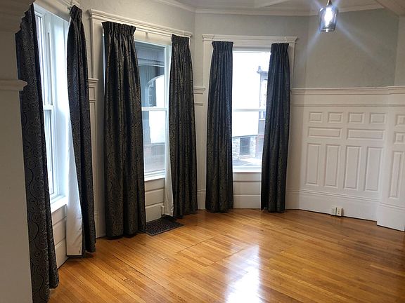 4th image of 210 Summer St Suite 1