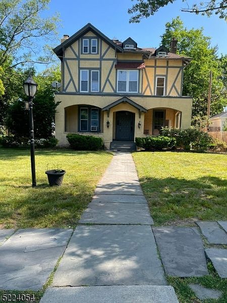 1st image of 17 Plymouth St #2
