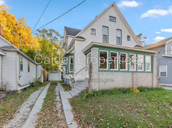 630 Plett St SW, Grand Rapids, MI 49503