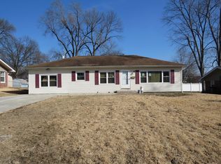 924 Express Dr, Belleville, IL