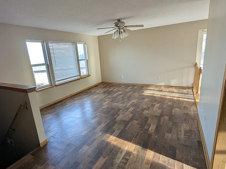 10003 E Morris St — Photo 2