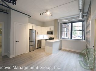 7645 N Sheridan Rd #408, Chicago, IL 60626