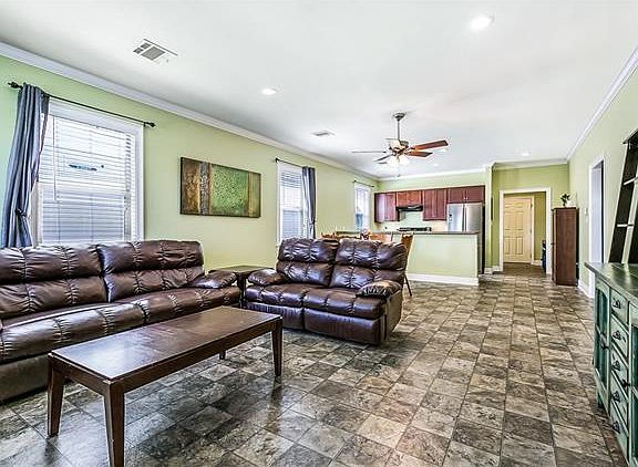 5th image of 6958 Bellaire Dr