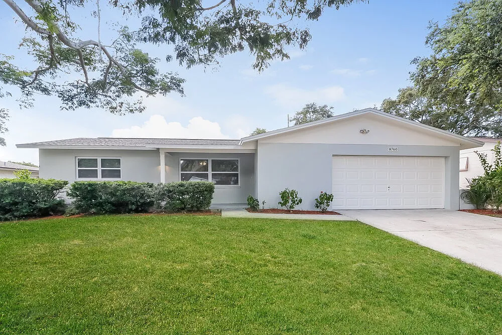 3 bed, 2.0 bath, 1628 sqft, $3,085 — Photo 1