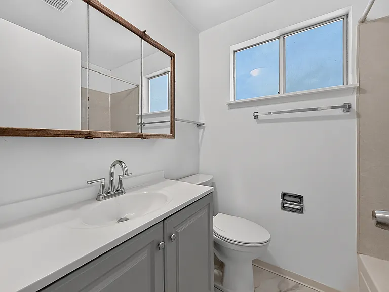 5025 S 167th St — Photo 12