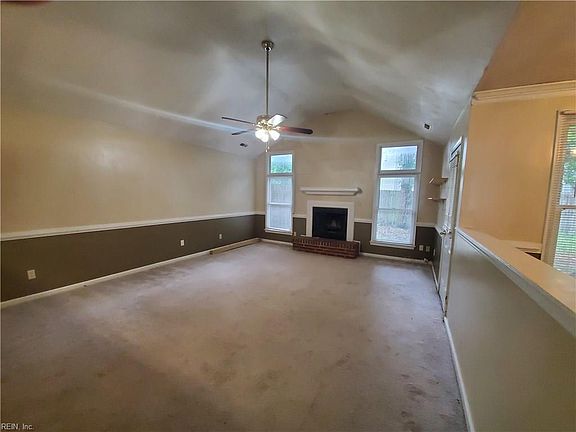 2nd image of 1080 Oakton Mews
