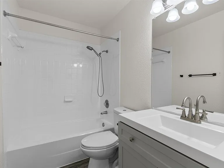 11411 Walnut Ridge Dr #B — Photo 12