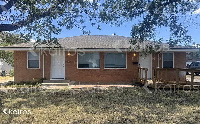 107 S Palo Duro St