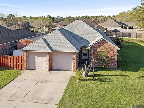 14211 Stones Throw Ct, Denham Springs, LA 70726