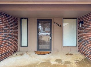 2312 Calvert Dr, Ponca City, OK 74601