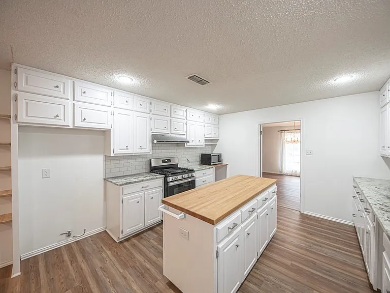 4007 Crestridge Dr — Photo 18