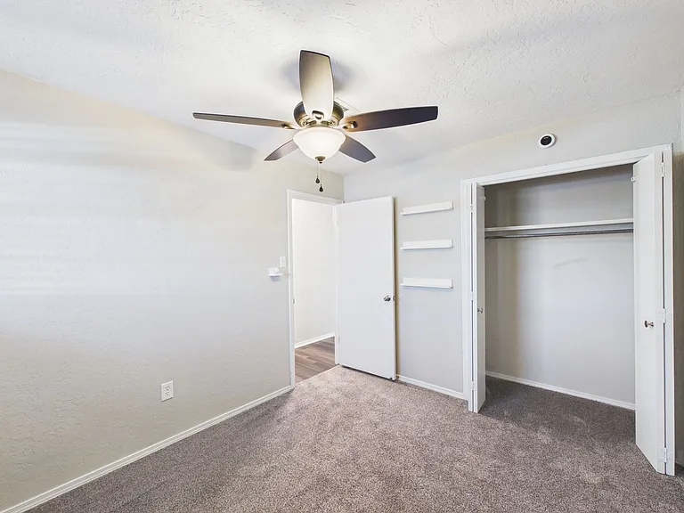 6308 NW Taylor Ave — Photo 23