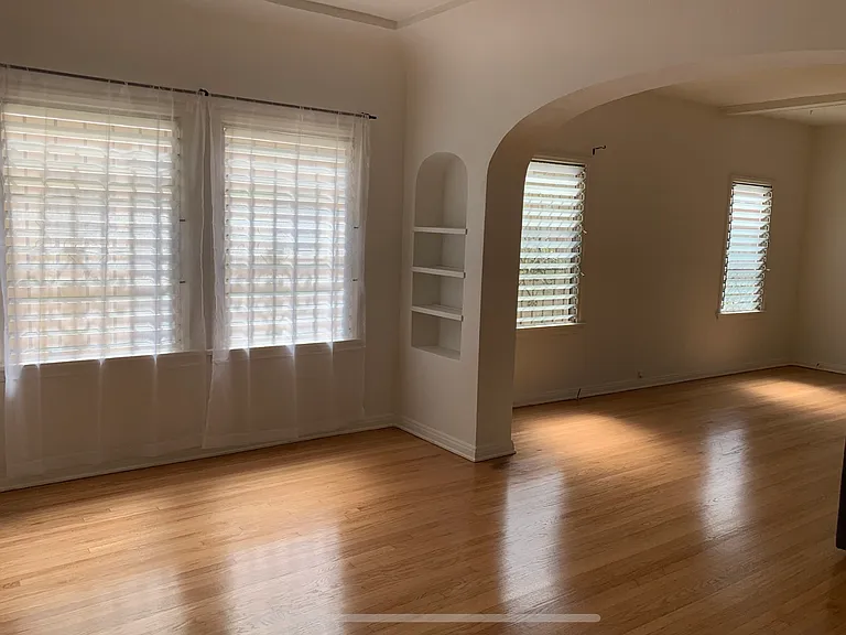 418 N Gardner St #418 — Photo 4
