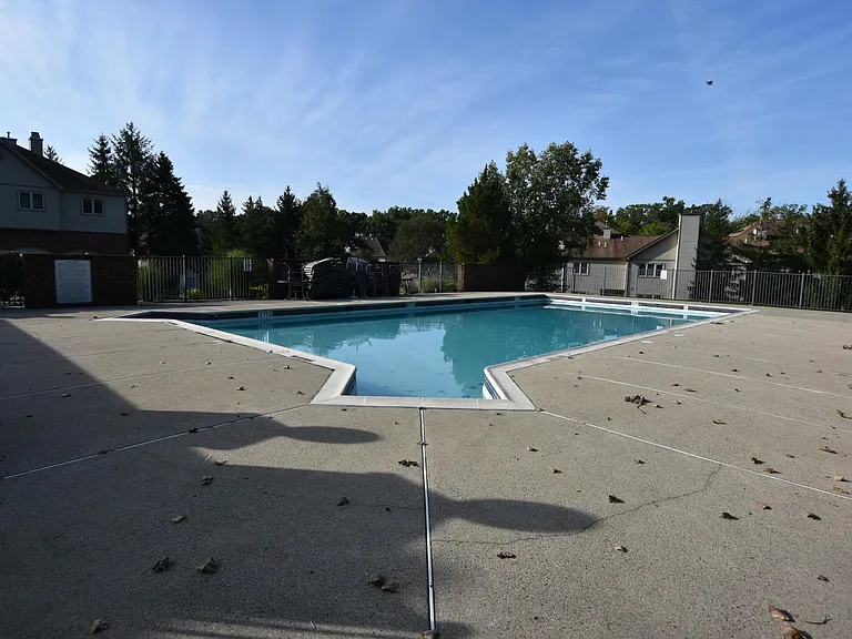 24 Sunrise Dr — Photo 7