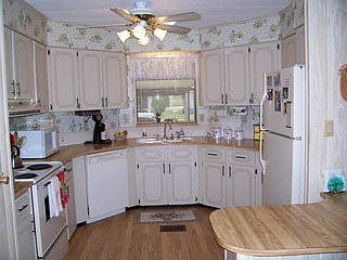 2nd image of 6051 Grand Oaks Dr SE