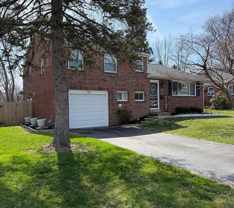 1st image of 334 Parham Rd