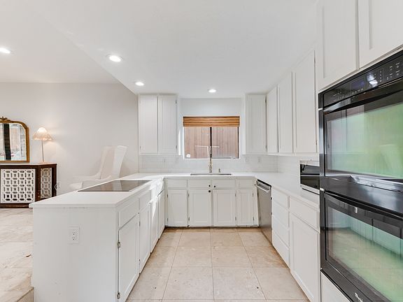 5th image of 16940 Davenport Ct