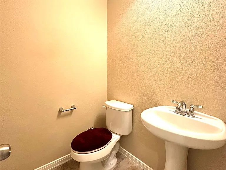 22407 Ebbets Field Dr — Photo 21