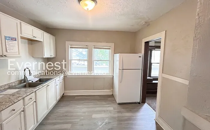 12110 Lenacrave Ave #2 — Photo 10
