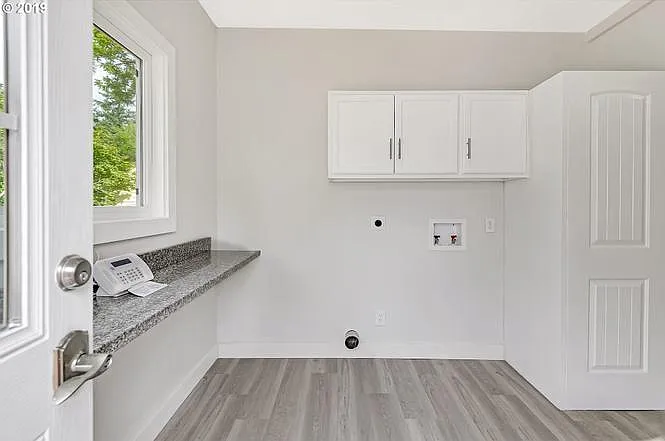 5810 SE Flavel Dr — Photo 9