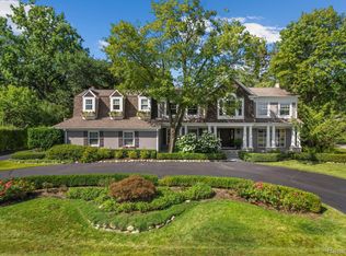 800 Willoway Estates Dr, Bloomfield Hills, MI