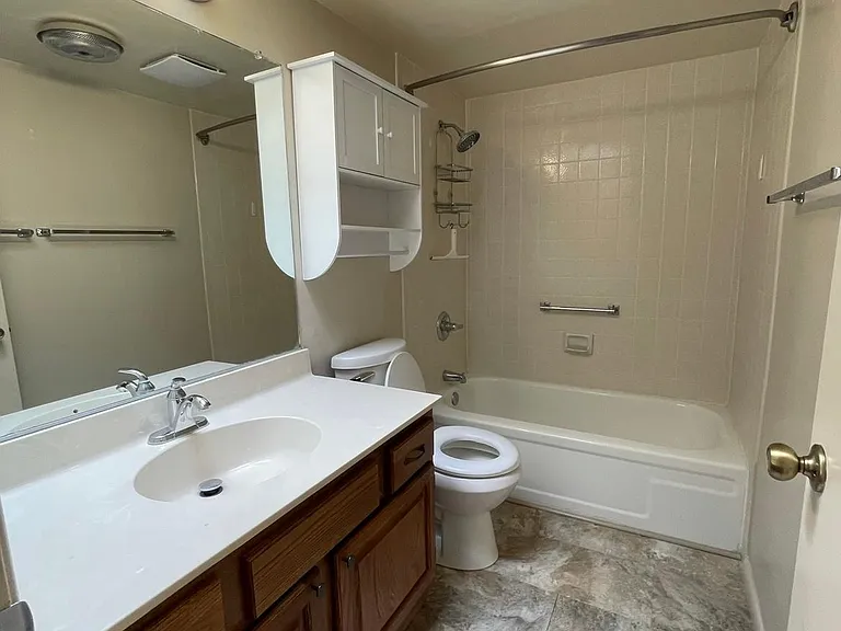 333 W Leroux St #A5 — Photo 9