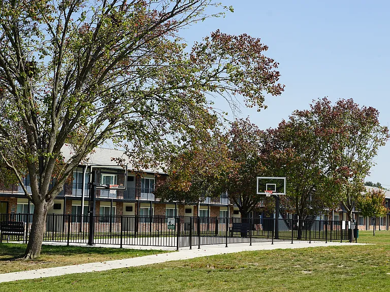 Ava Sterling Apartments — Photo 18