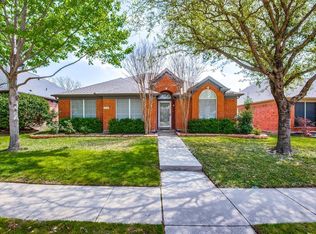 7116 Chateau Dr, Frisco, TX 75035