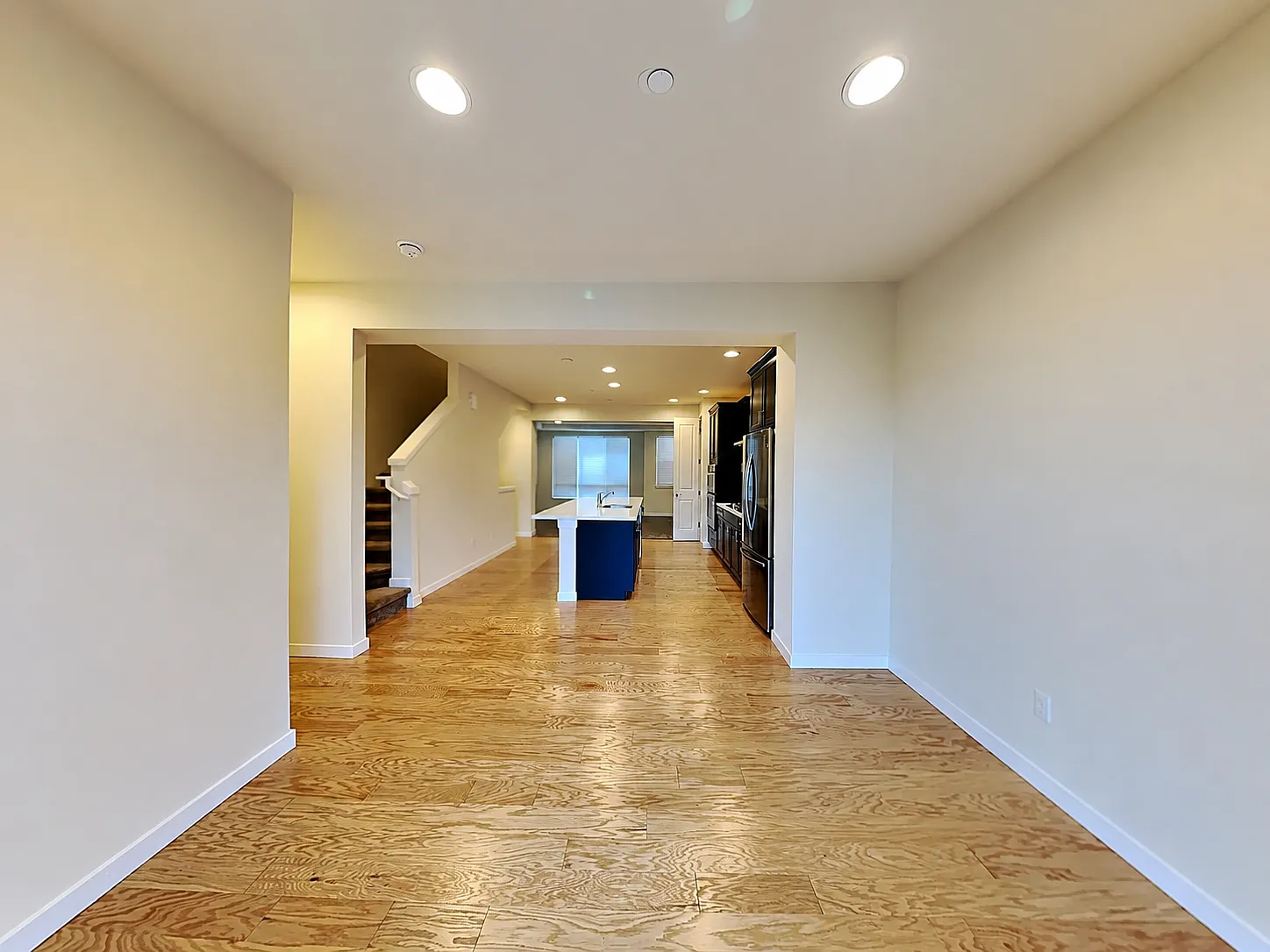3 bed, 1801 sqft, $3,499 — Photo 4