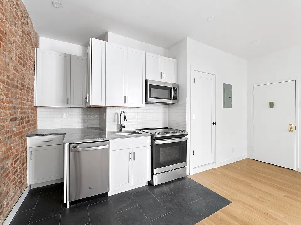 14 Schermerhorn St #5