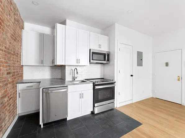 14 Schermerhorn Street image 1 of 6