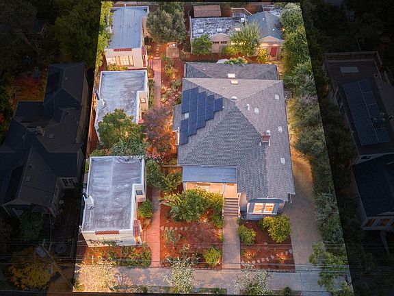 4th image of 1418 Spruce St