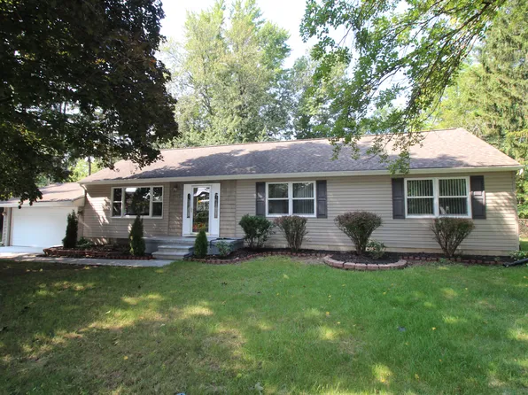 15539 Fairfield St, Livonia, MI 48154