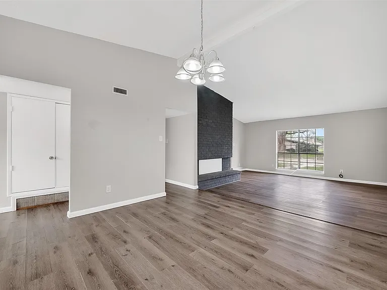 14034 Lourdes Dr — Photo 8