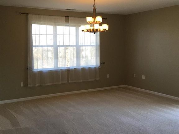 4th image of 932 Southmoor Dr Unit 307