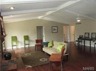 840 Wildwood Circle Dr, Saint Louis, MO