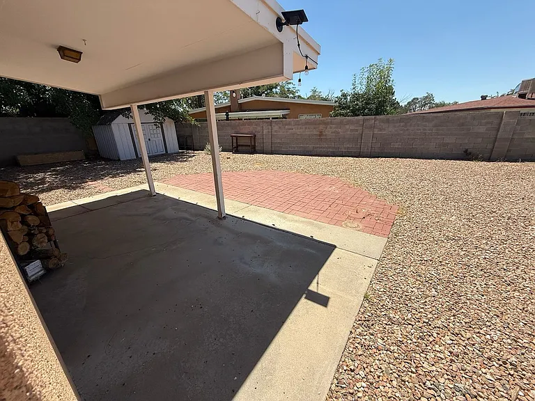 6028 Downey St NE — Photo 31