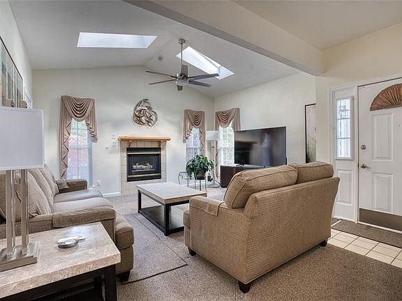 5th image of 107 Kingston Court