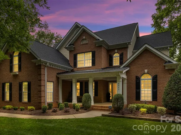 8023 Pendley Ln, Huntersville, NC 28078