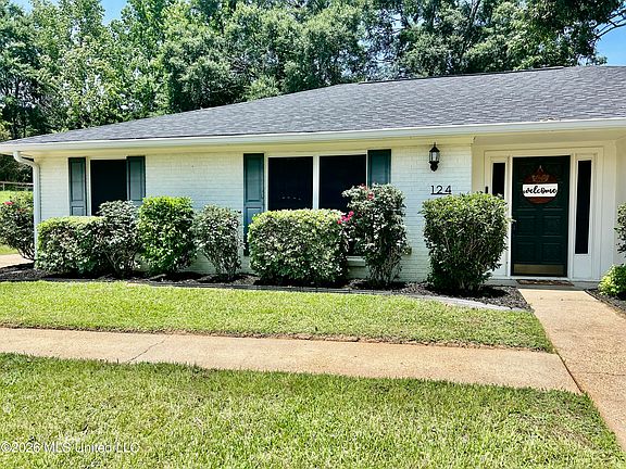4th image of 124 Tanglewood Rd