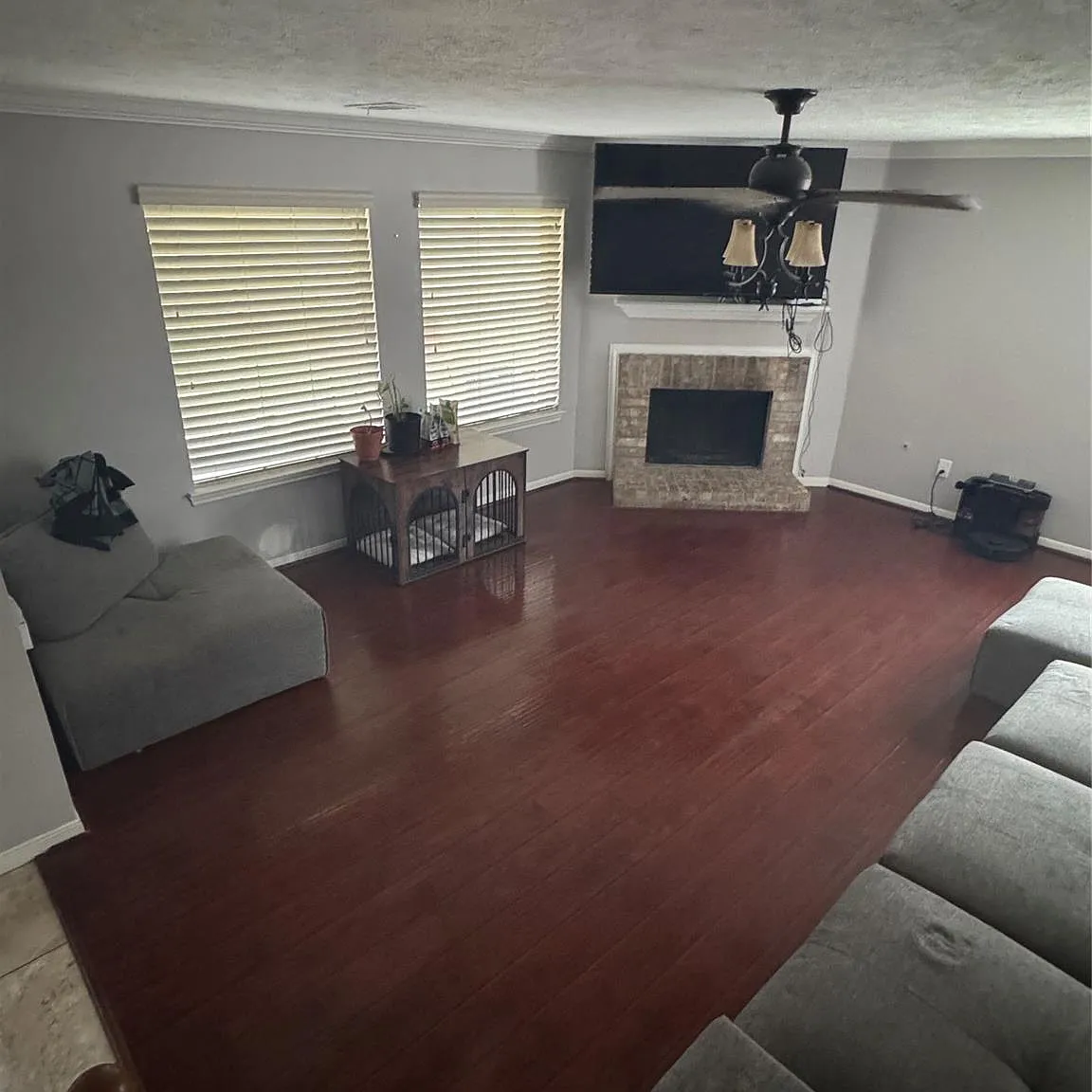 4 bed, 2.5 bath, 2611 sqft, $2,450 — Photo 3