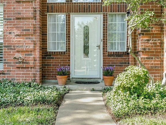 2nd image of 7825 Hardwick Ct