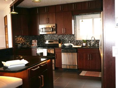 2301 Cherry St, Middle City West, PA, 19103