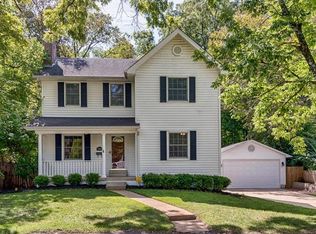 130 Girard Pl, Saint Louis, MO