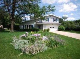 2922 Osmundsen Rd, Fitchburg, WI 53711