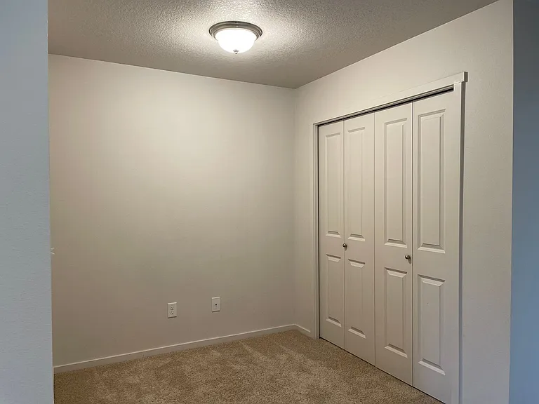 2140 NE 115th Ct — Photo 16