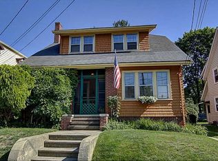 41 Park Ave, Cranston, RI 02905