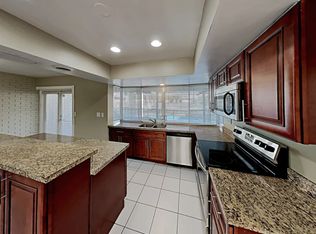 4038 Ponea Dr, Sarasota, FL 34241