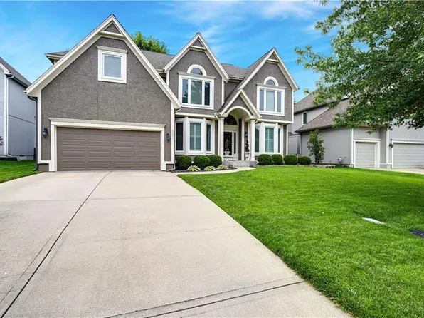 8001 W 130th St, Overland Park, KS 66213